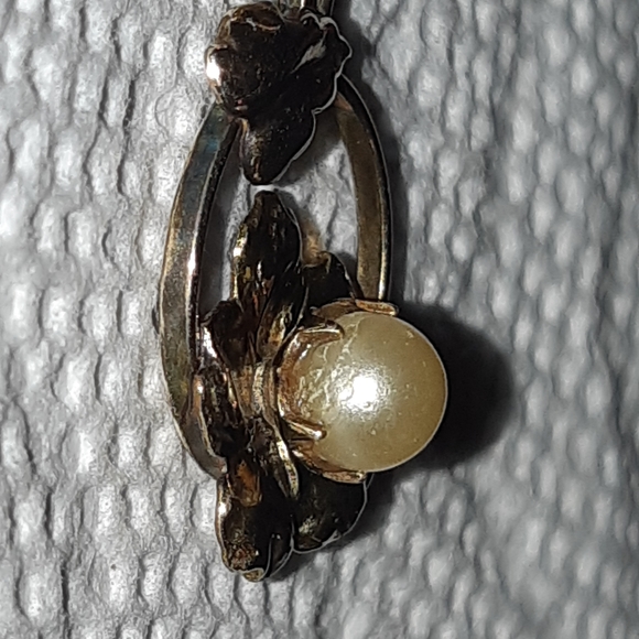 Antique Gold and Pearl Necklace - Picture 8 of 12